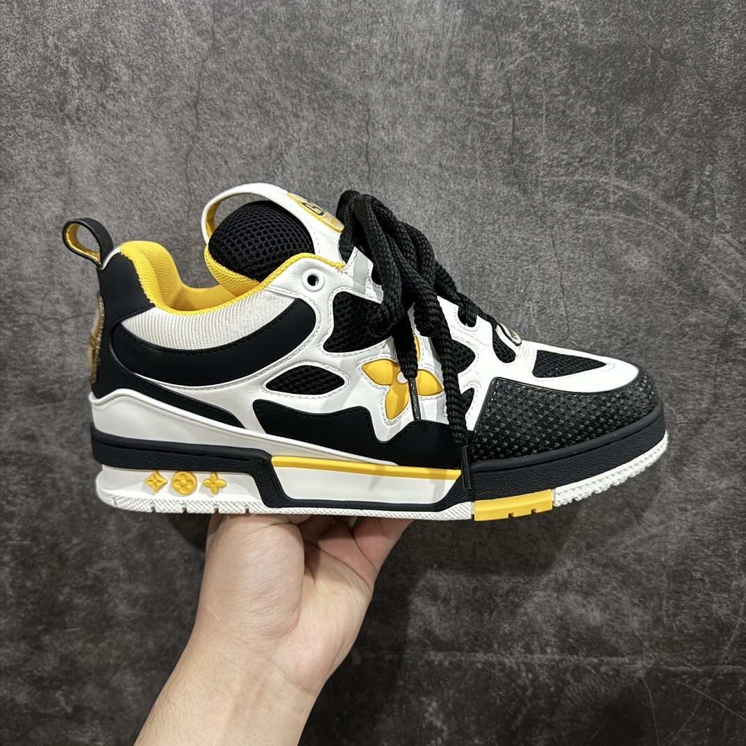 Runner Shoe Product photo
