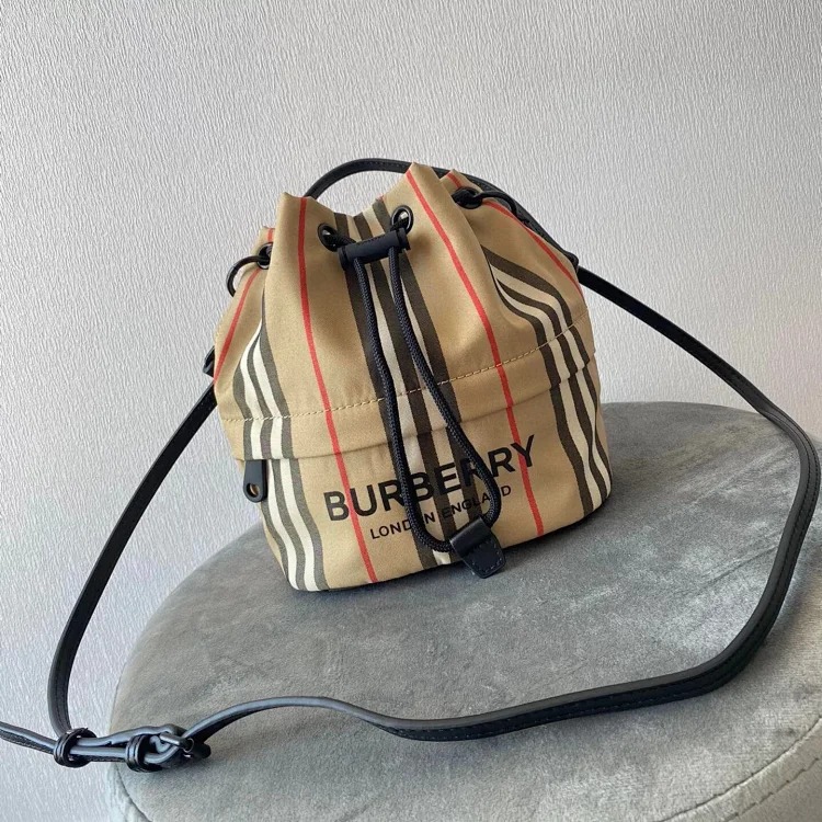 Burberry Storage Classic Plaid Canvas Bucket Bag Drawstring Bag Shoulder Crossbody Handbag Women's Bag image 2