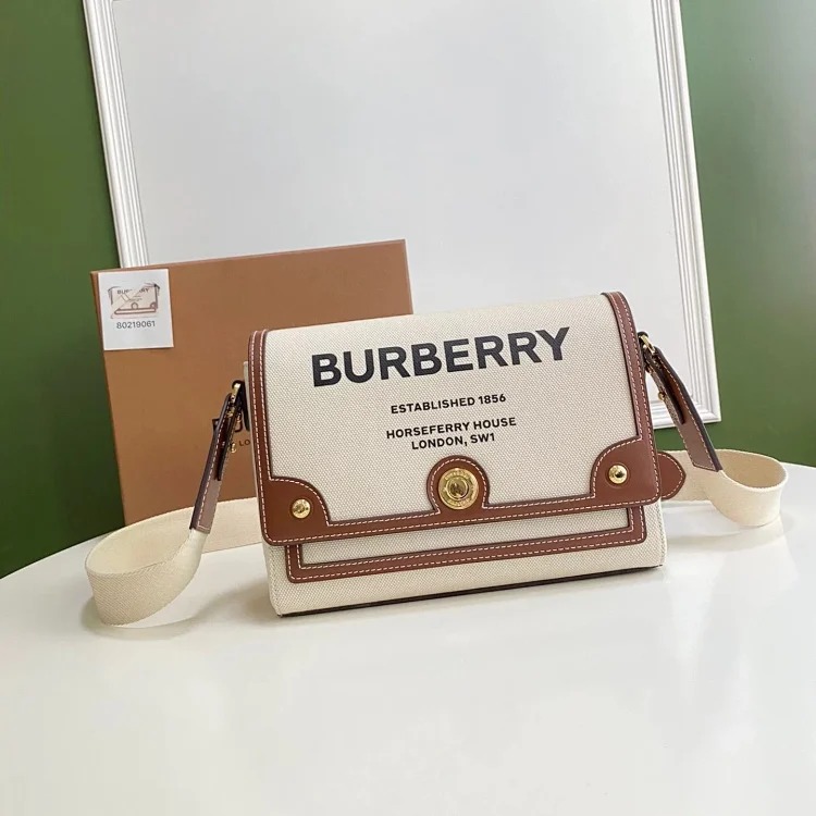 Burberry Crossbody Bag Shoulder Bag for Women Vintage Plaid and Leather Note Crossbody Bag image 2