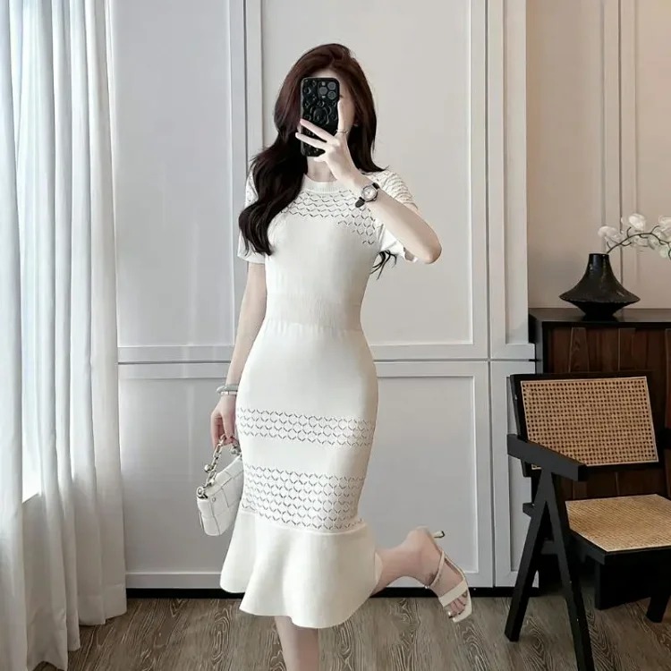Summer style round neck short-sleeved hollow ice silk knitted dress for women with small fragrant waist and mid-length fishtail skirt image 2