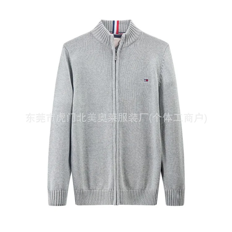 Men's sweater thickened stand collar zipper pullover sweater men's pure cotton embroidered sweater image 4