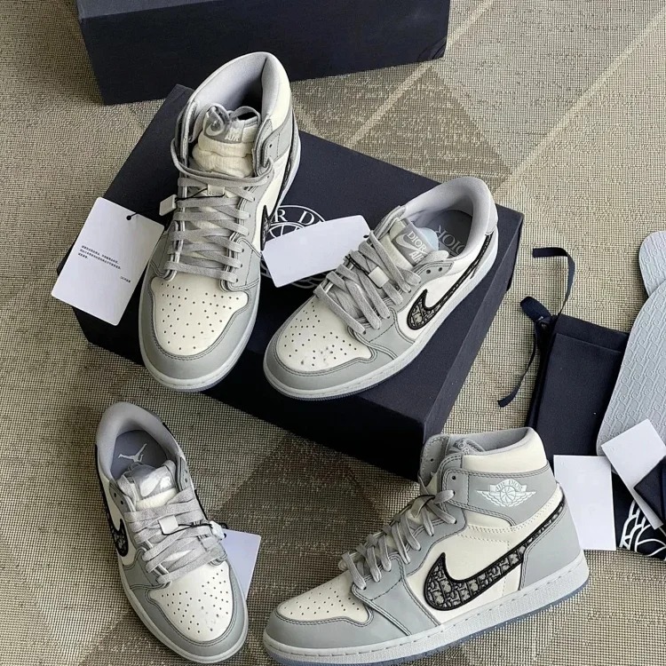 N*ike Dior joint Aj1DiorxAir Jordan1 Retro LowOG "Grey" AJ1 Jordan generation Dior and Jordan Brand couple model, same style for men and women, Nike high top and low top