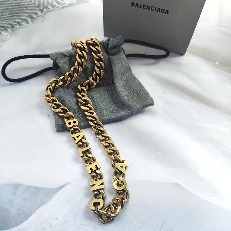 Internet celebrity Paris style heavy industry old Cuban chain street style versatile retro necklace boyfriend style weighty necklace image 5