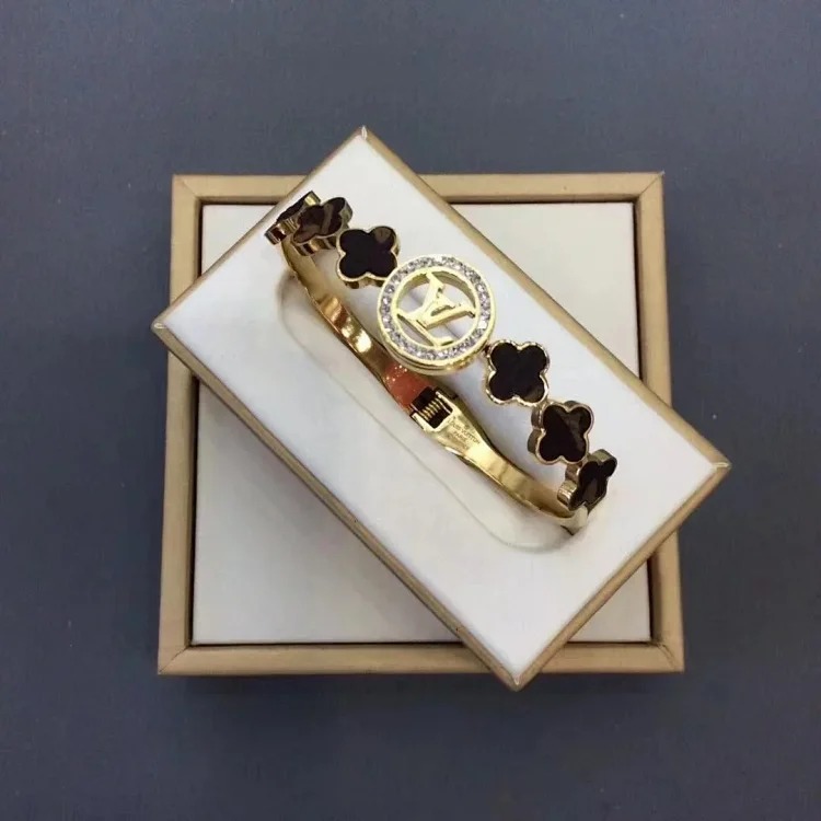Fashion new bracelet image 2