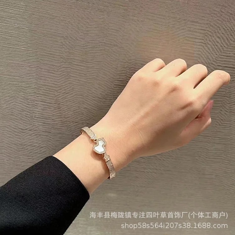 V gold high version gourd agate full diamond bracelet high-end mother-of-pearl light luxury temperament women versatile fashion gifts for girlfriends image 3