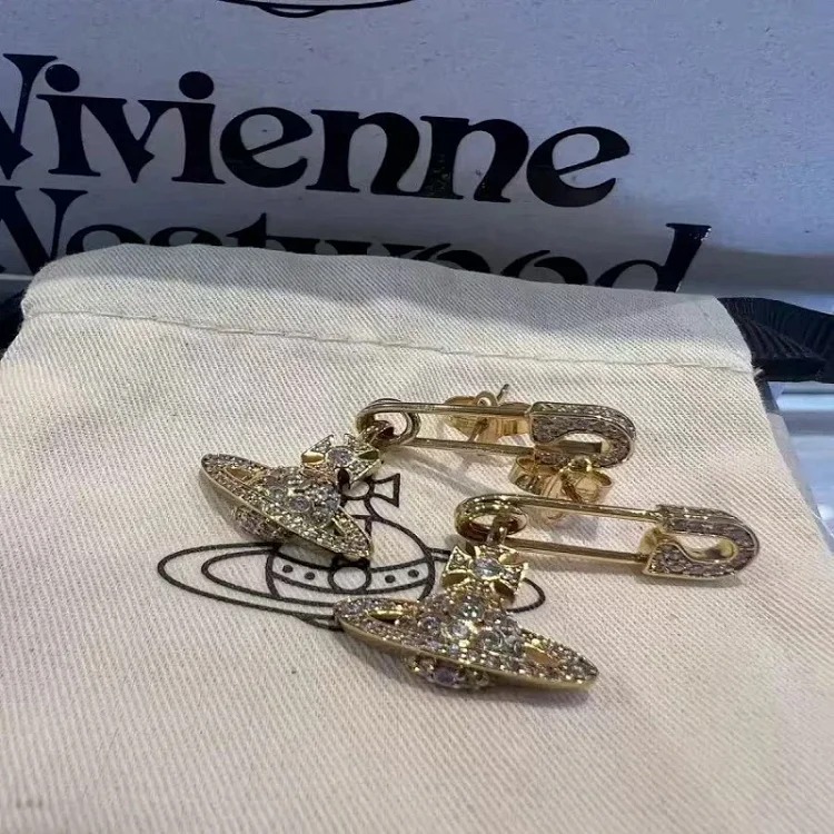 Queen Mother Pin Saturn Earrings Full Diamond Paperclip Pendant Seiko NANA Same Style Earrings Vivian High Version image 3
