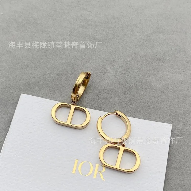 Dijia/Djia CD letter earrings pig nose 925 silver needle female European and American retro sweet material earrings earrings image 3