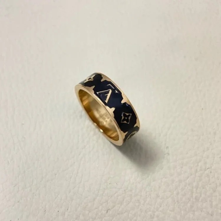 New letter pattern enamel ring, simple, fashionable and niche design, versatile titanium steel ring pair image 3