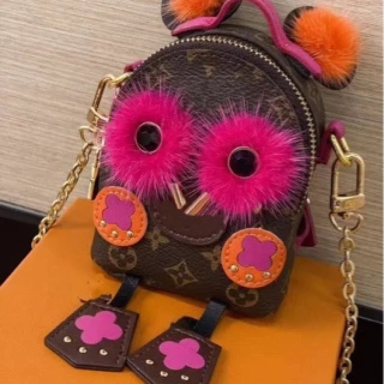 New Dai Bear Headphone Bag Keychain Owl Mini Bag Pendant Accessories Plush Pendant image 4