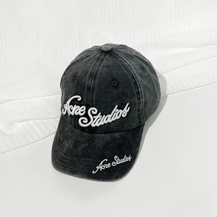 Heavy-duty embroidered letter distressed washed baseball cap image 2