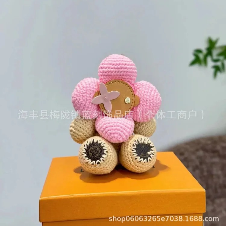 Internet celebrity's same style sun flower plush doll, cute woolen handmade pendant, bag small pendant keychain image 2