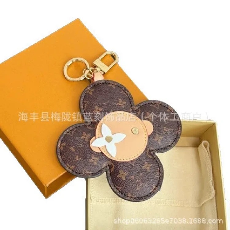 Colorful sunflower keychain wear-resistant leather bag pendant jewelry leather doll Vivian doll ins image 2