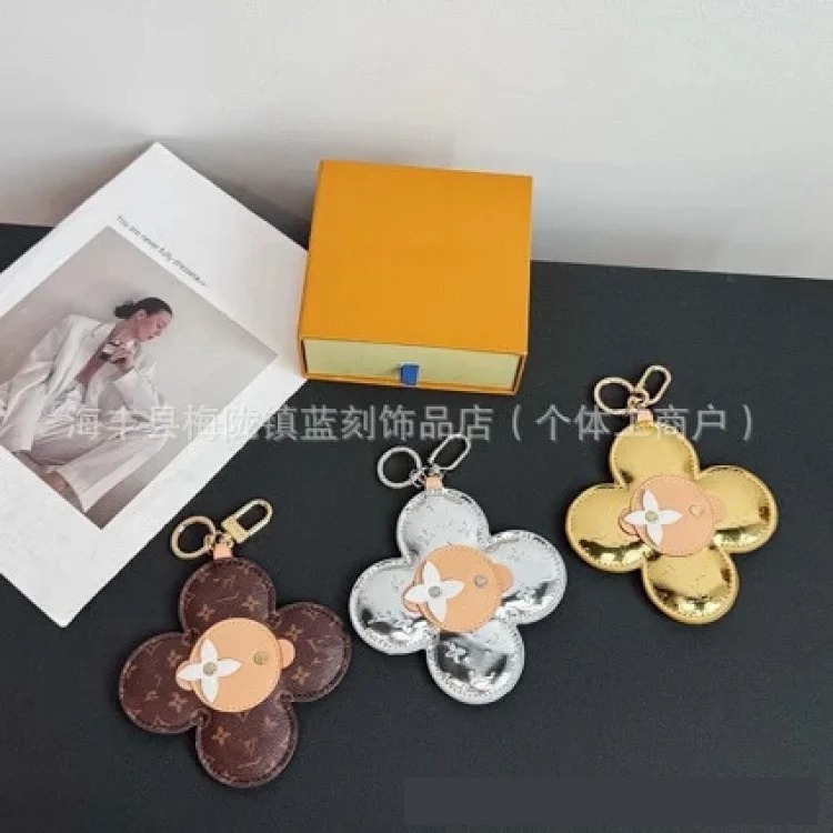 Colorful sunflower keychain wear-resistant leather bag pendant jewelry leather doll Vivian doll ins image 5